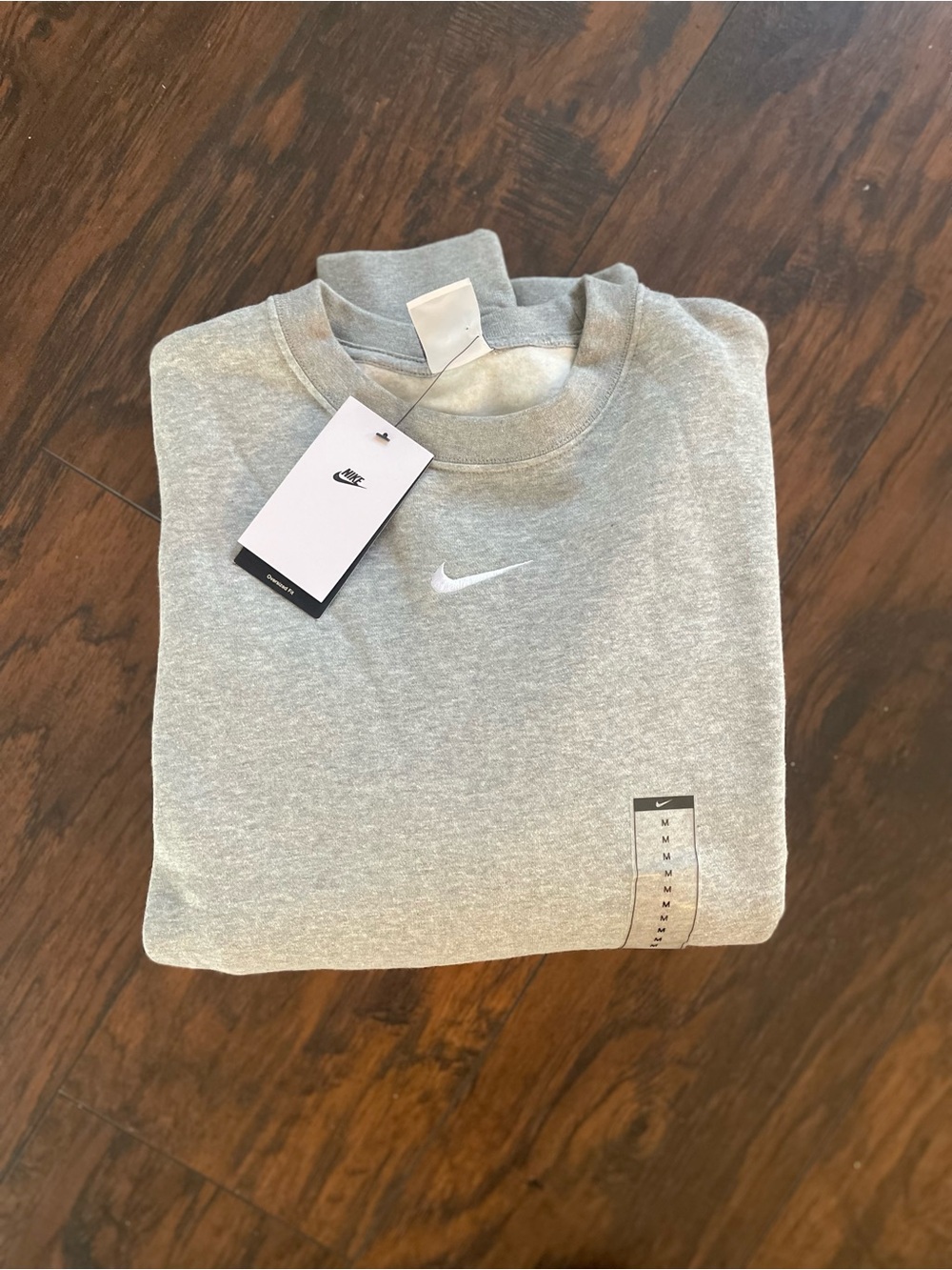 Nike Light Gray over sized Cropped Crew Sweatshirt with White Swoosh - Picture 5 of 5